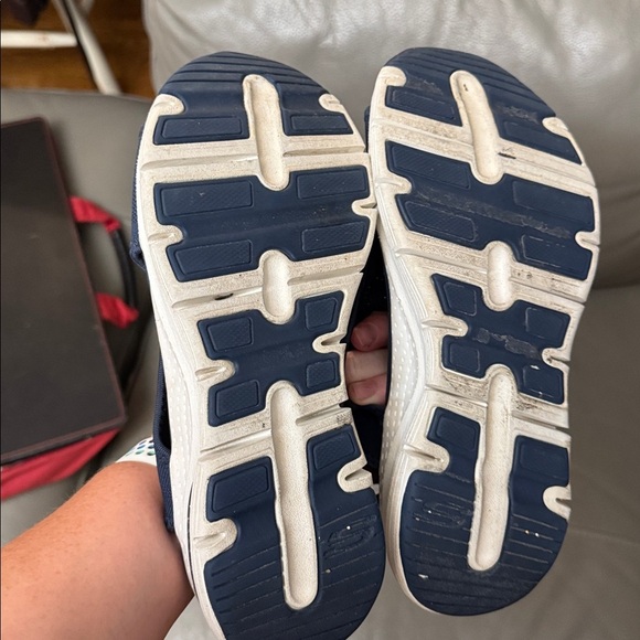 Sketchers ArchFit Navy Blue Open-Toe Sandals size 9 - Picture 3 of 6